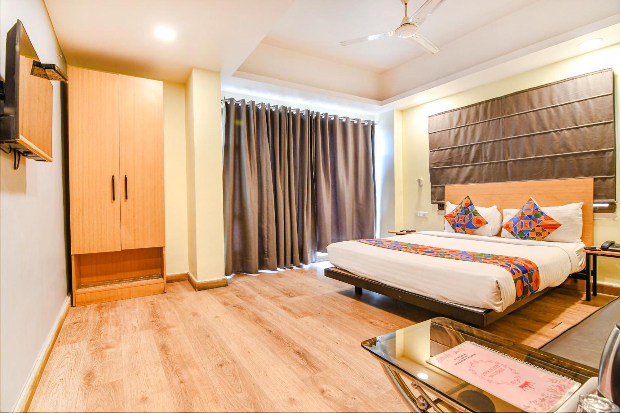 Super Townhouse Suncitel Near Kolkata Airport Hotell Dum Dum Eksteriør bilde
