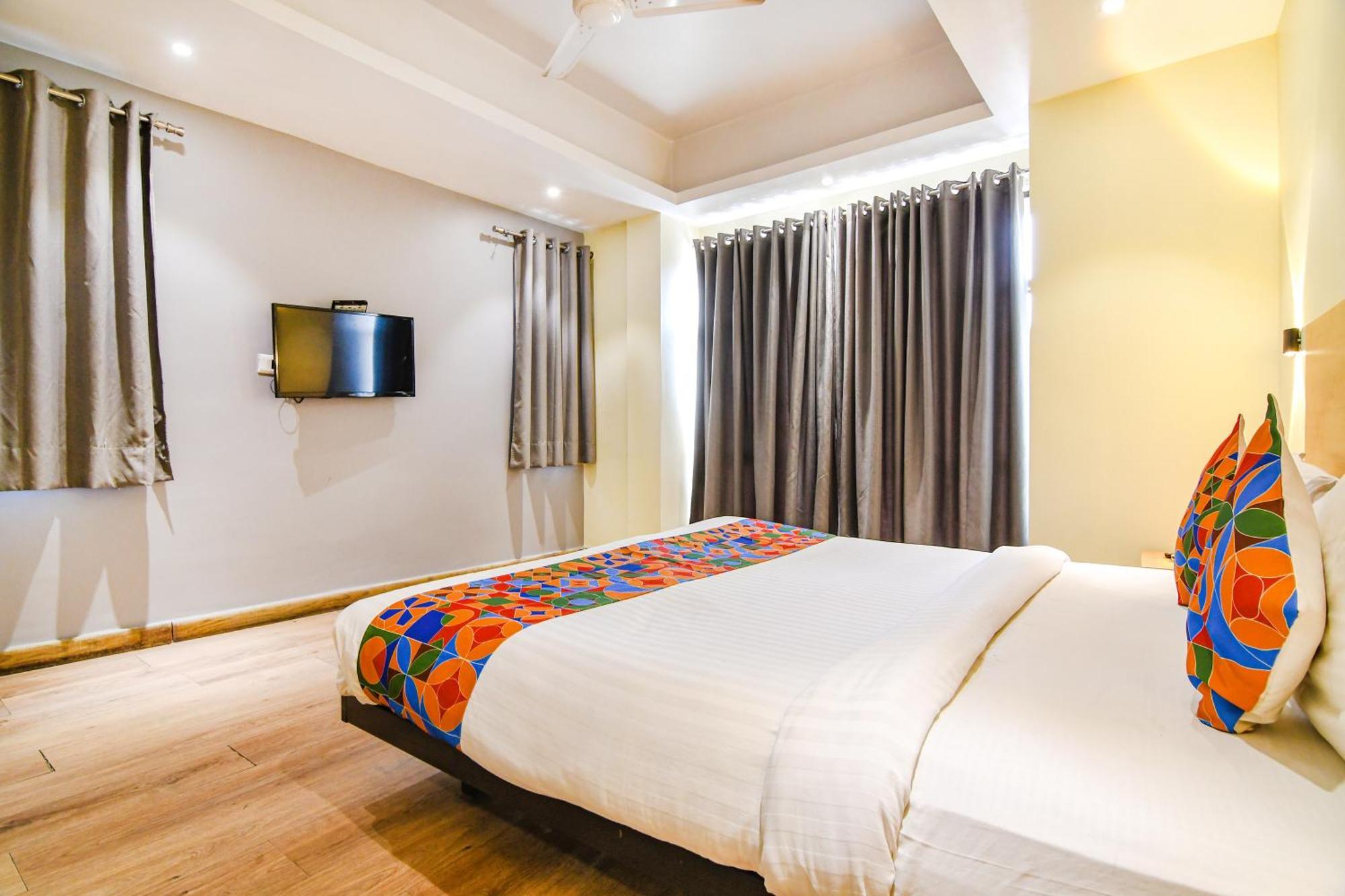 Super Townhouse Suncitel Near Kolkata Airport Hotell Dum Dum Eksteriør bilde