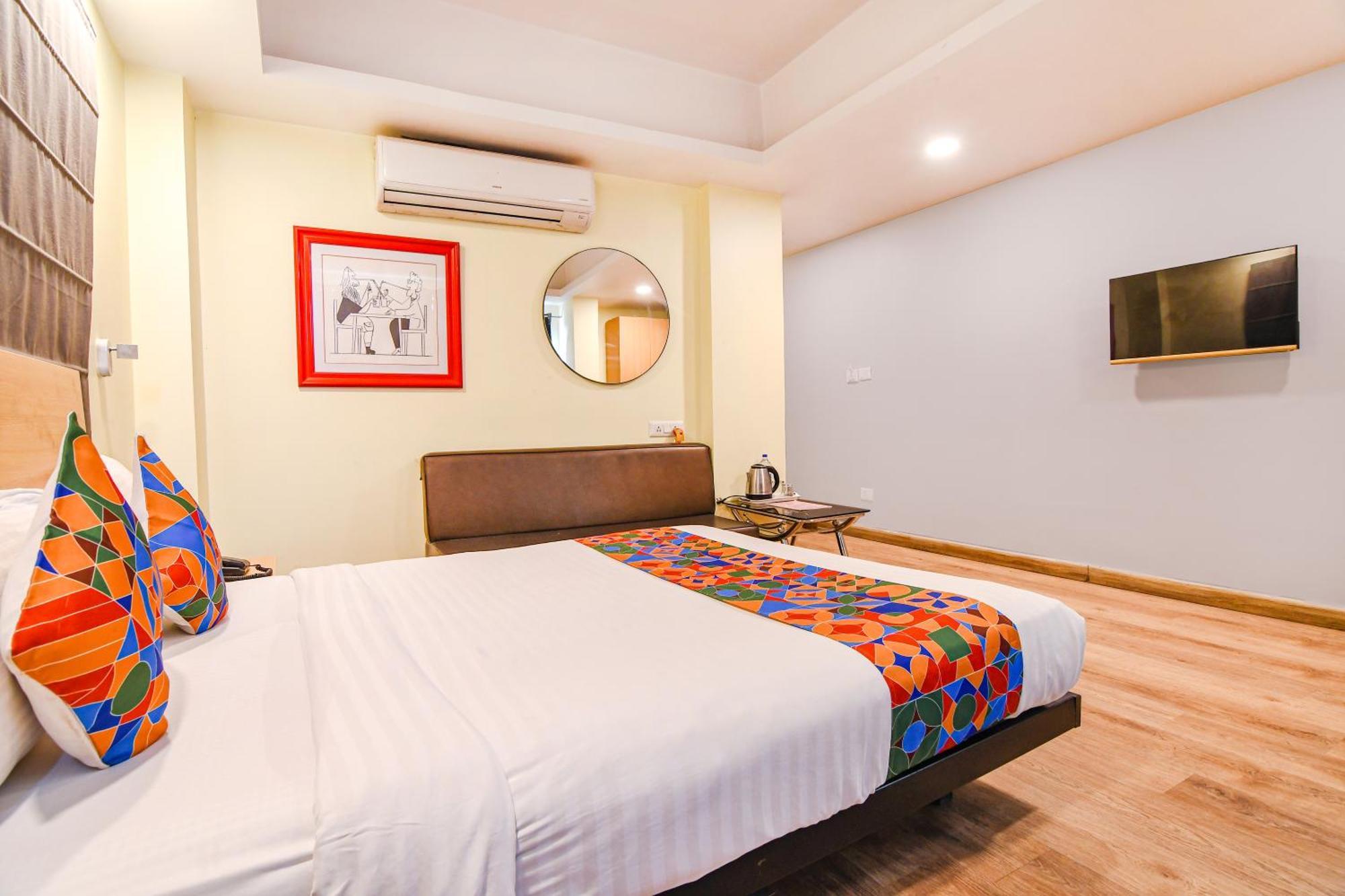 Super Townhouse Suncitel Near Kolkata Airport Hotell Dum Dum Eksteriør bilde