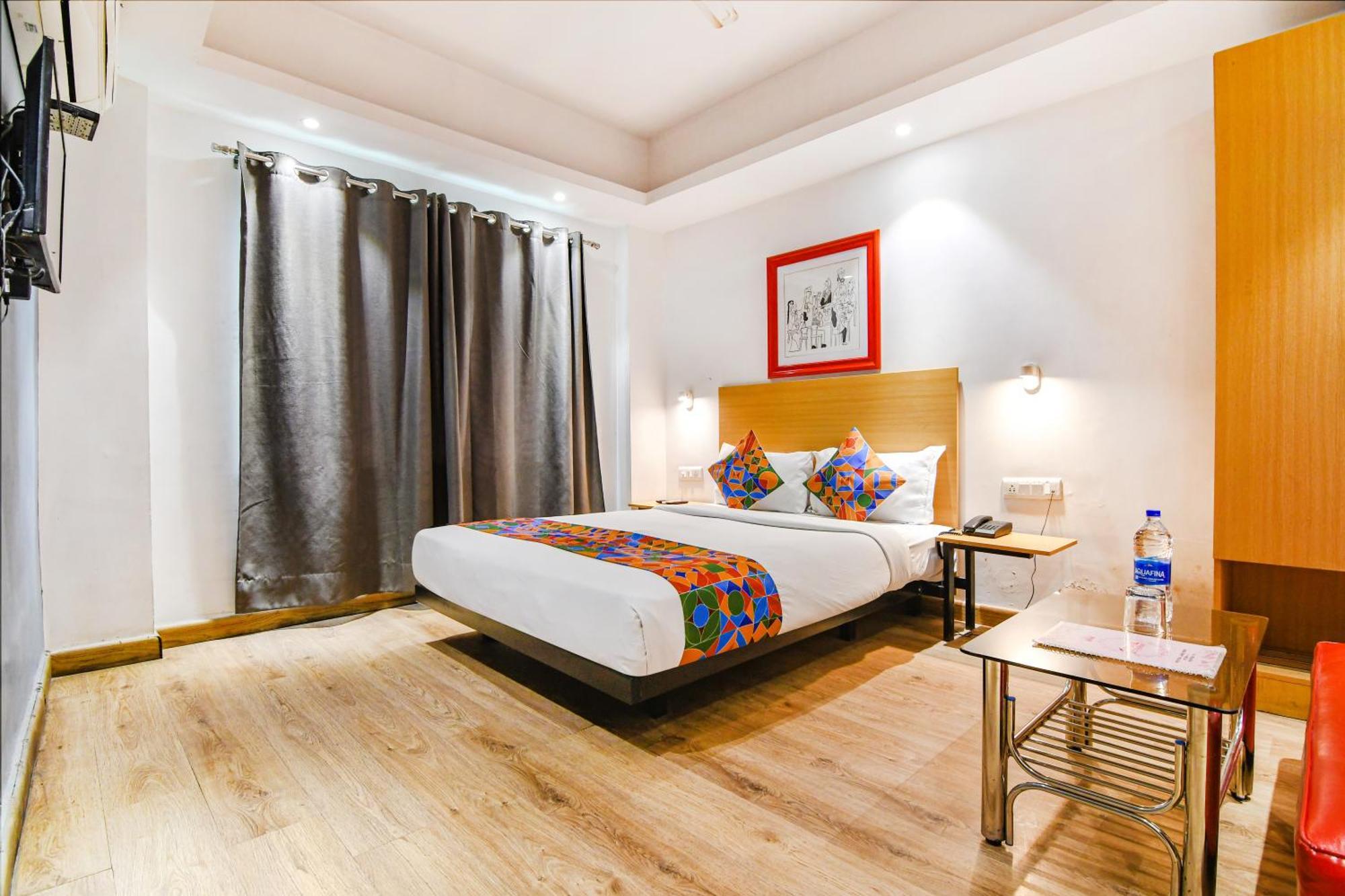 Super Townhouse Suncitel Near Kolkata Airport Hotell Dum Dum Eksteriør bilde